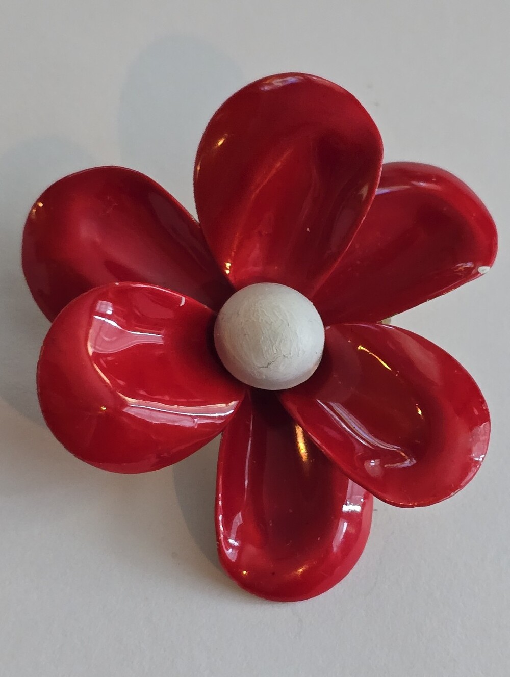 Vintage flower brooch floral pin enamel red flower power garden white